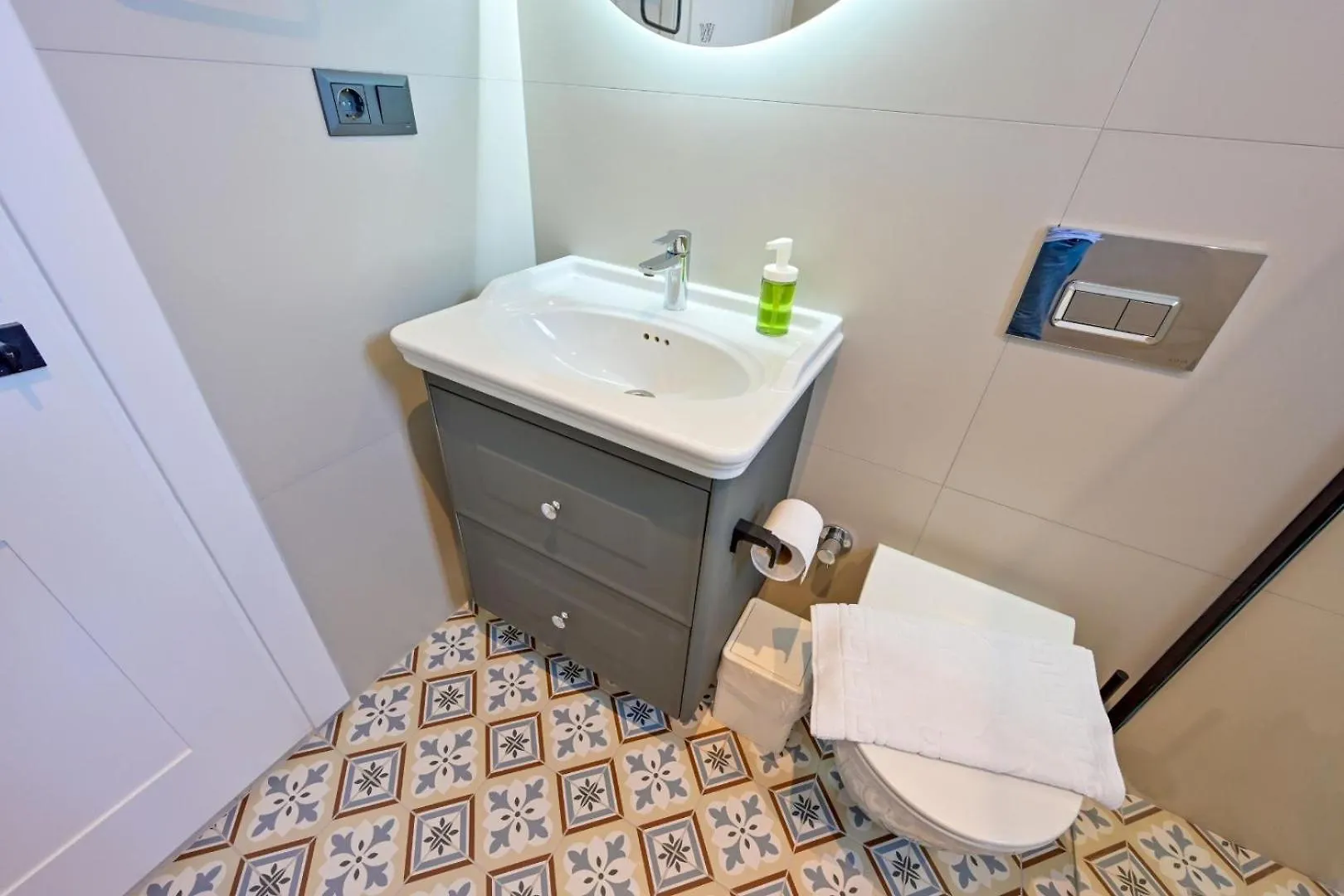 Villa Almilalin 6 Bedroom Holiday Villa For Rent In Олудениз